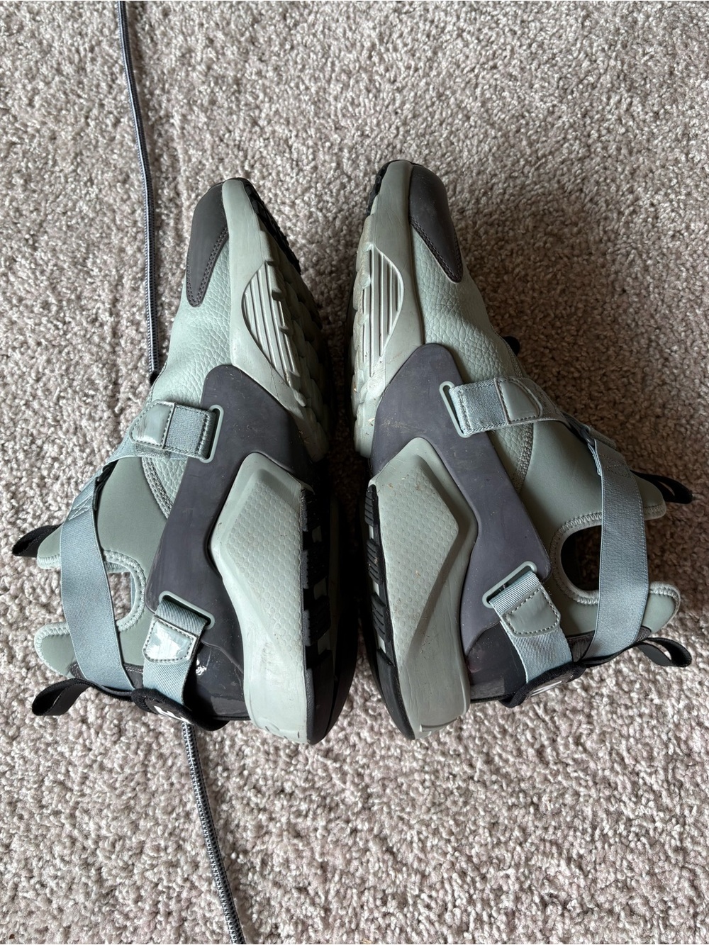 Nike Air Huarache City sz women’s US 12.5 - Picture 3 of 7